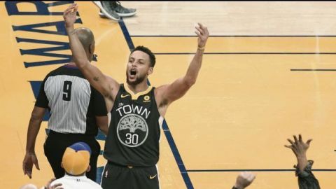 Curry liquida a los Celtics por mano propia