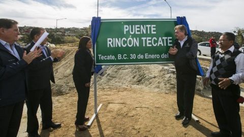 Pone en marcha Francisco “Kiko” Vega puente vehicular en Tecate
