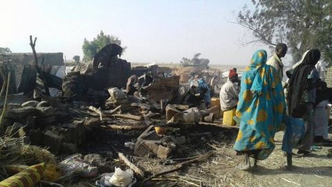 Al menos 2 muertos en ataque suicida a campamento de refugiados en Nigeria
