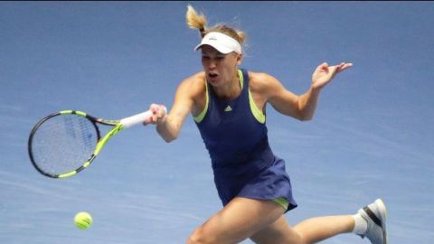 Wozniacki estrena número uno con victoria en San Petersburgo