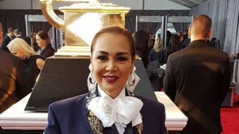 Aída Cuevas aún disfruta su Grammy