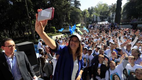 Margarita Zavala alcanza dispersión de firmas en 17 entidades