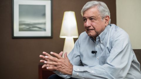 AMLO: "No hago milagros, pero sólo yo acabaré con corrupción"