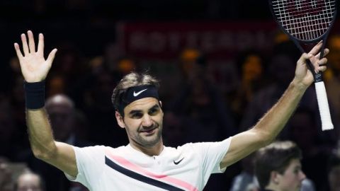 Federer se convierte en el número uno de mayor edad en la historia