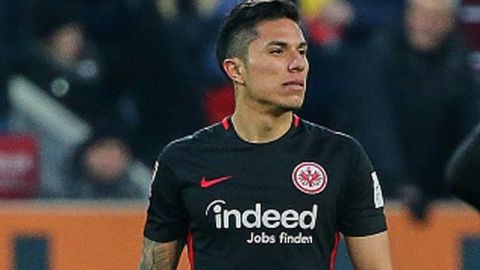 Salcedo y el Eintracht remontaron y son tercer puesto en Bundesliga