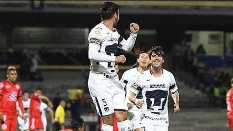 Pumas golea a Lobos en Copa MX