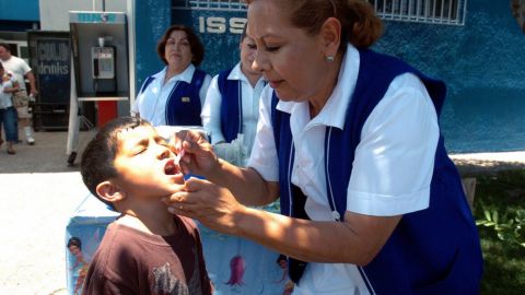 Aplicarán vacunas contra la poliomielitis a derechohabientes de ISSSTECALI