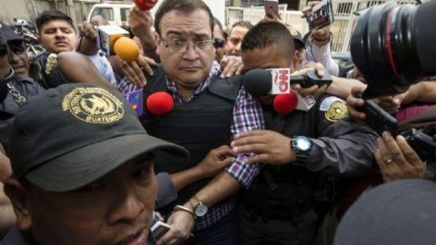 Javier Duarte se pone a disposición de PGR en caso de desaparición