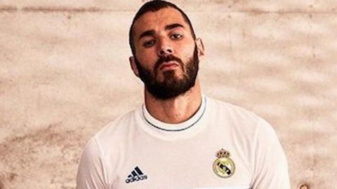 Benzema revela nuevo jersey retro del Real Madrid