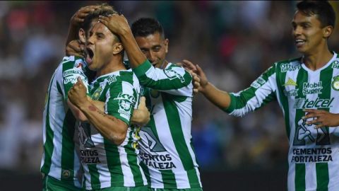León golea a Pumas en fecha 10 de Liga MX