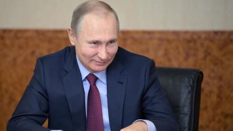 Putin cree que las mujeres tienen buenas cualidades para ser jefas