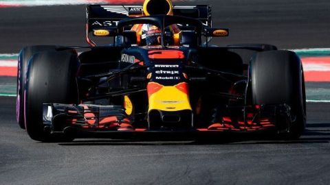 Ricciardo bate récord en pruebas de F1 en España