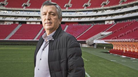 Vergara pidió calma a afición de Chivas; armará equipo poderoso