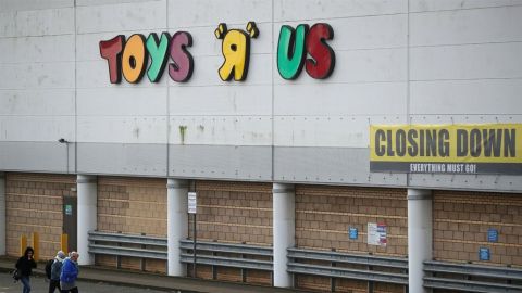 Toys 'R' Us prevé cerrar en EE.UU., España y otros países, según el WSJ