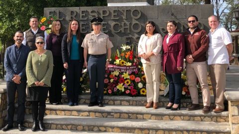 Rinden homenaje a Benito Juárez en Tecate