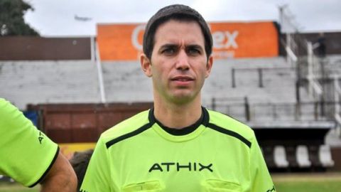 Arrestan a árbitro del futbol argentino por casos de prostitución