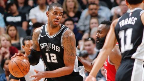 Aldridge logra ‘doble doble’; Spurs arrollan a Rockets