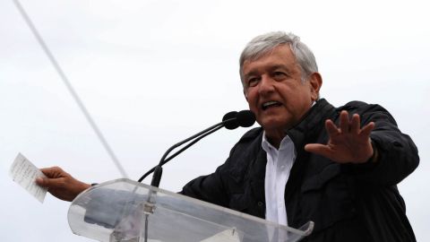 Promete AMLO revocación de mandato cada dos años