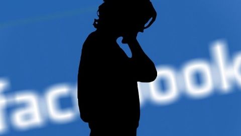 Facebook recompensará pistas sobre "abuso de datos" de aplicaciones en su red