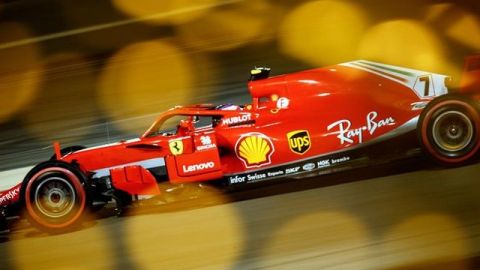 Ferrari, con Raikkonen y Vettel, el más rápido en los libres de Baréin