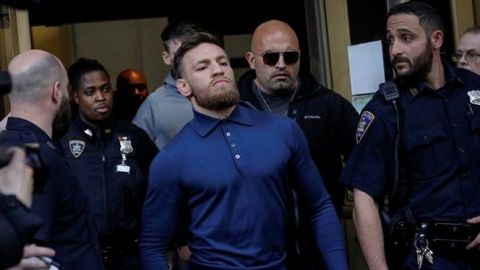 McGregor sale libre tras pagar 50 mil dólares de fianza