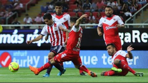 Con cuadro juvenil, Chivas cae ante Veracruz y se aleja de la Liguilla