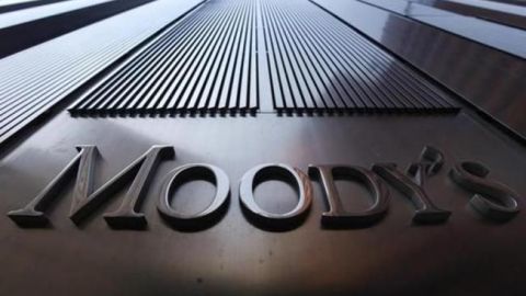 Banca con números sólidos ante baja de perspectiva de Moody's