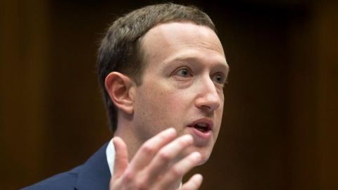 Zuckerberg considera "inevitable" regular con leyes la privacidad en Internet