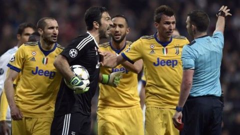 Buffon debe prestar atención a lo que dice: jefe de árbitros italianos