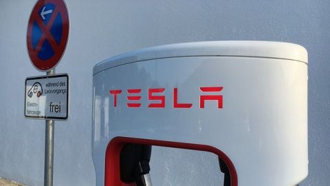 Tesla suspende de nuevo la producción del Model 3 para resolver problemas