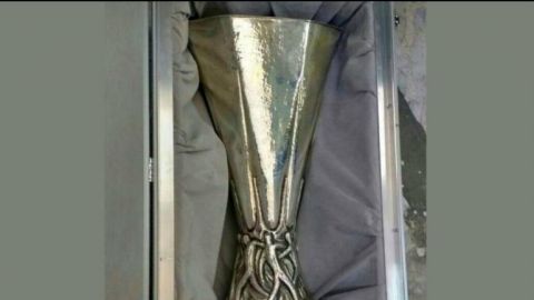 Recuperan trofeo de la Europa League tras ser robado en Guanajuato
