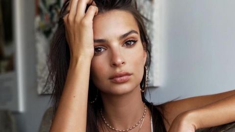 Emily Ratajkowski se deja ver desnuda en Instagram