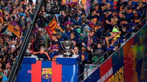 Barcelona celebra su doblete de Liga y Copa