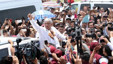 Ni uniéndose van a ganar el 1 de julio, dice AMLO a Anaya y Meade