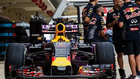 Red Bull y Honda "cocinan" nuevas reuniones en España