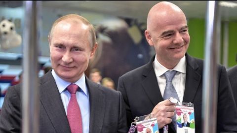 Putin dice a Infantino que todo está listo para el Mundial