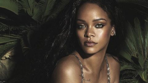Rihanna se muestra al natural en instagram