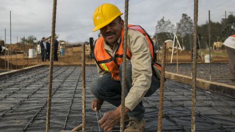 Inició Gobierno del Estado trabajos de pavimentación  en colonias de Tecate