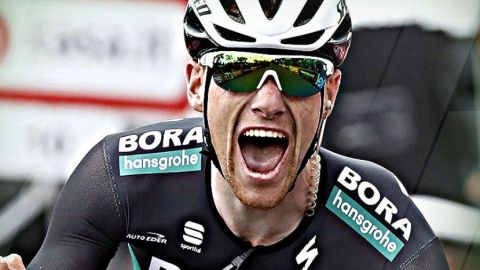 Bennett gana la 12da etapa, Yates sigue de líder en el Giro