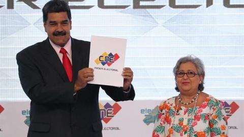 Maduro es proclamado como presidente reelegido para gobernar hasta el 2025