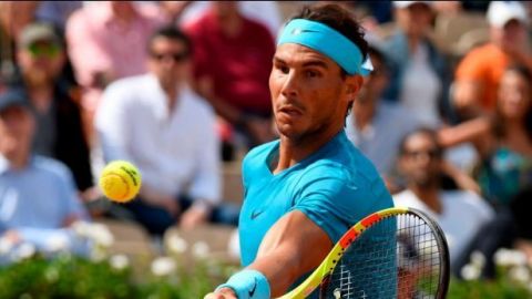 Nadal se pasea y va hasta tercera ronda de Roland Garros