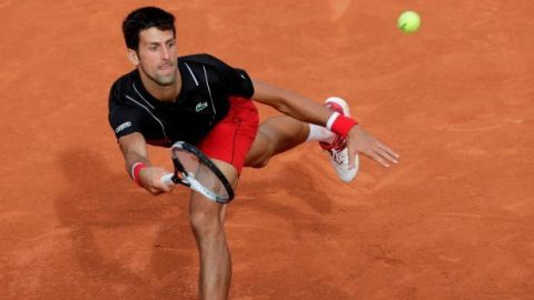 Djokovic no perdona a Verdasco y pasa a cuartos de Roland Garros