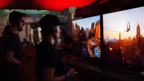 "Estamos viendo cómo llegar a los 'gamers' más allá de la consola": Microsoft