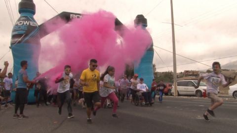 Corren cientos en The Color Run Tach Tecate 2018