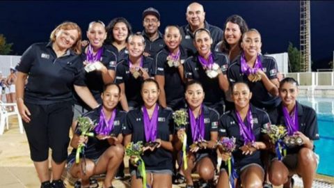 Nadadoras mexicanas logran siete medallas de oro en Serie Mundial en Grecia