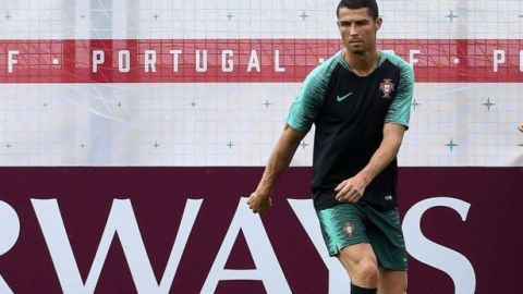 Ronaldo entrena con su equipo previo al duelo ante Marruecos