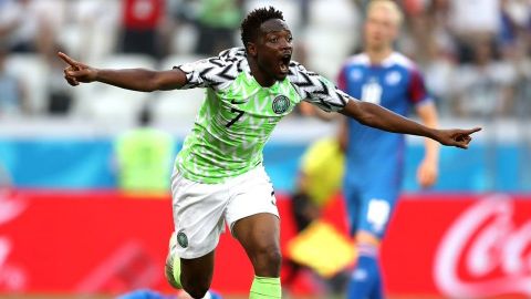 Nigeria vence a Islandia y le da esperanza a Argentina