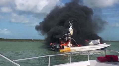 Explosión en un bote turístico en Bahamas deja un muerto y varios heridos