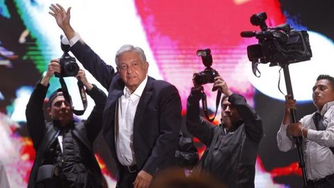 Macron felicita a López Obrador por su victoria y le invita a Francia