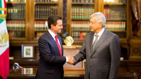 López Obrador asegura transición "ordenada y pacífica" tras reunión con Peña